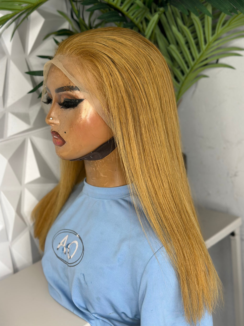 💛 18” Honey Gold Lace Frontal Wig – Natural Straight