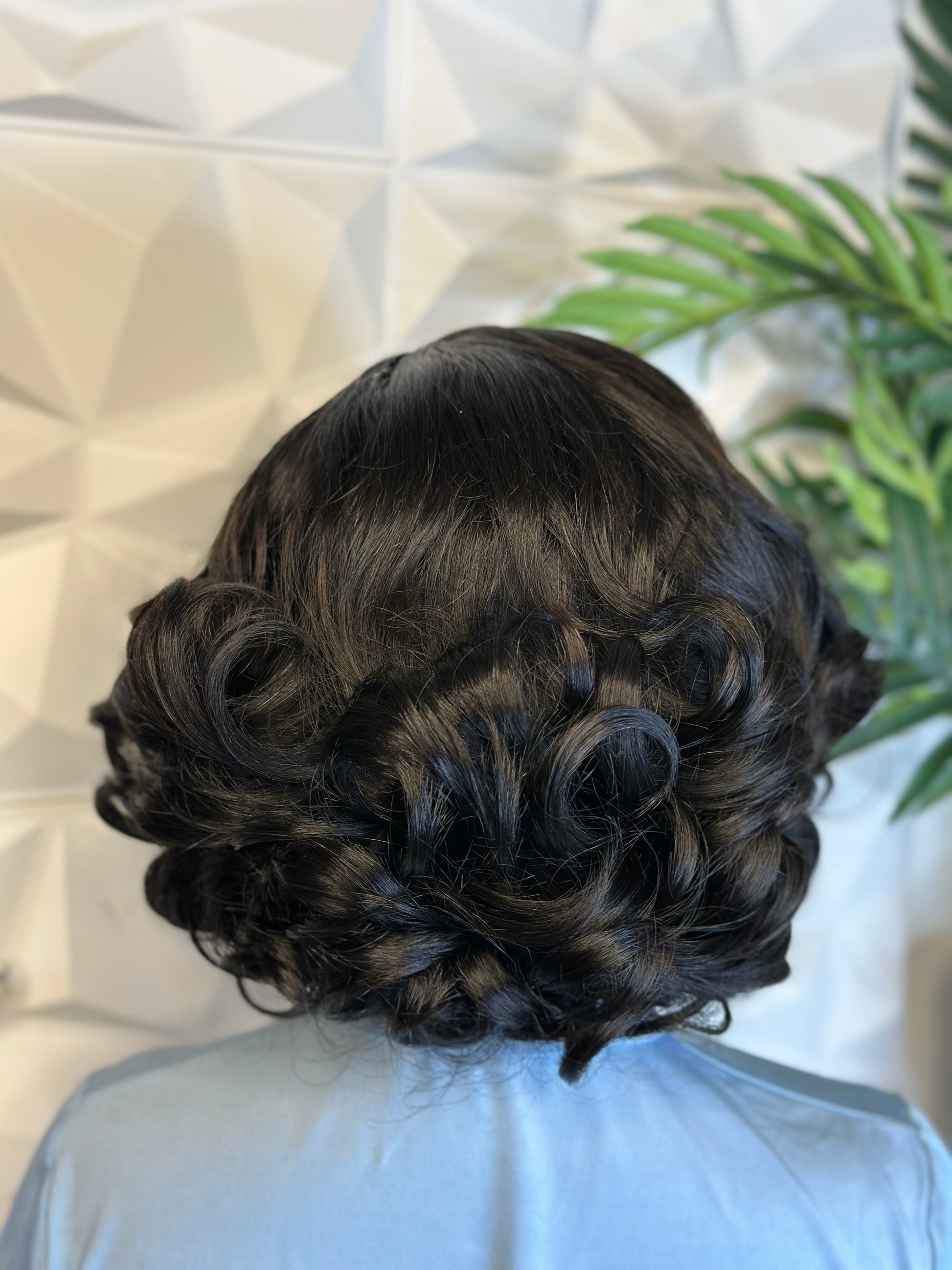 SDD Reina Curls – Luxury Bob Wig (12”)