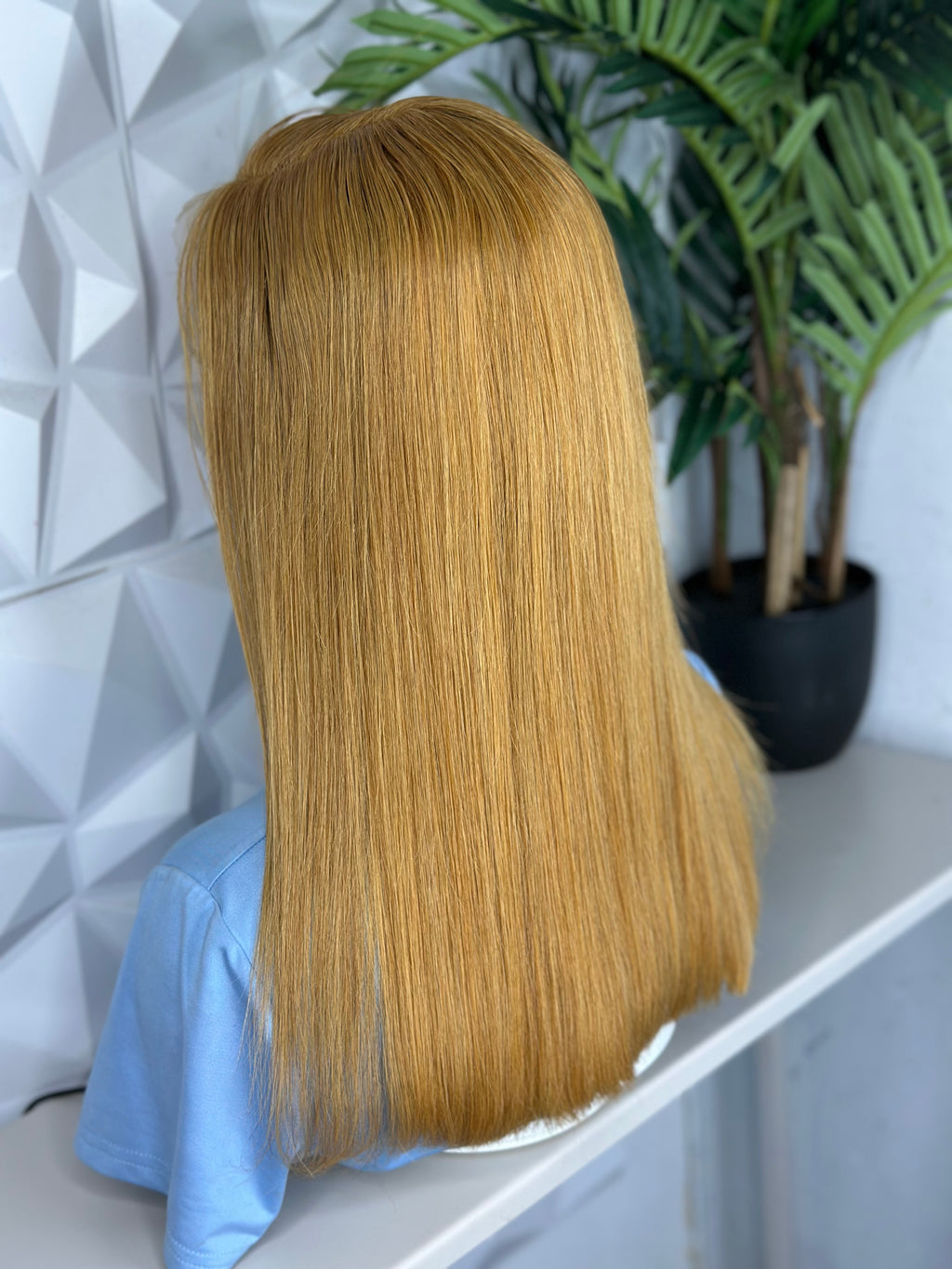 💛 18” Honey Gold Lace Frontal Wig – Natural Straight