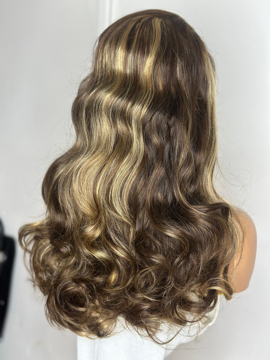 Brown with Blonde Highlight Wig | 22 inches
