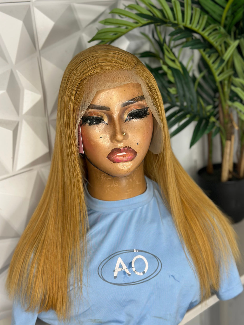 💛 18” Honey Gold Lace Frontal Wig – Natural Straight