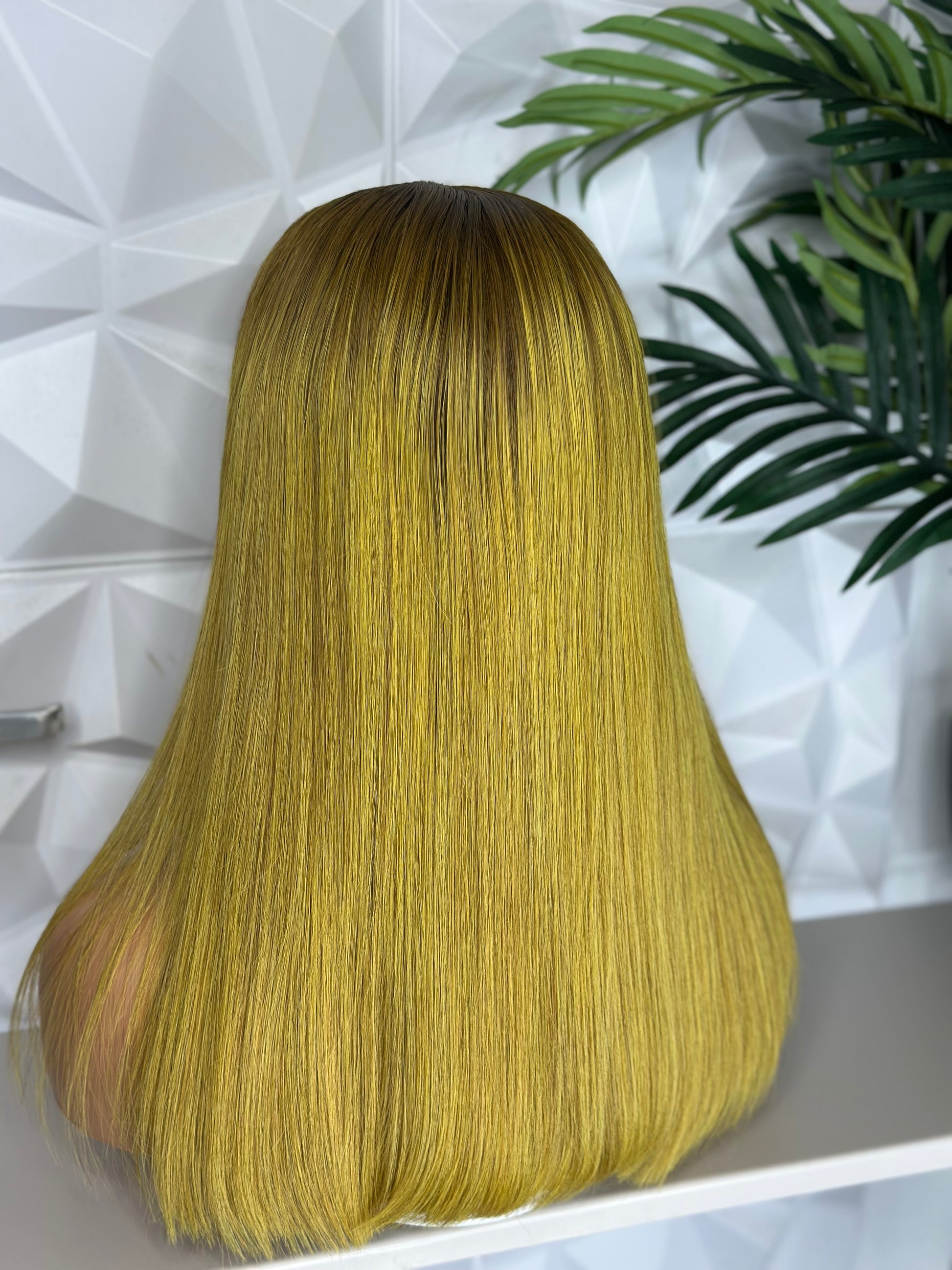 18” Golden Olive Luxe bone straight wig