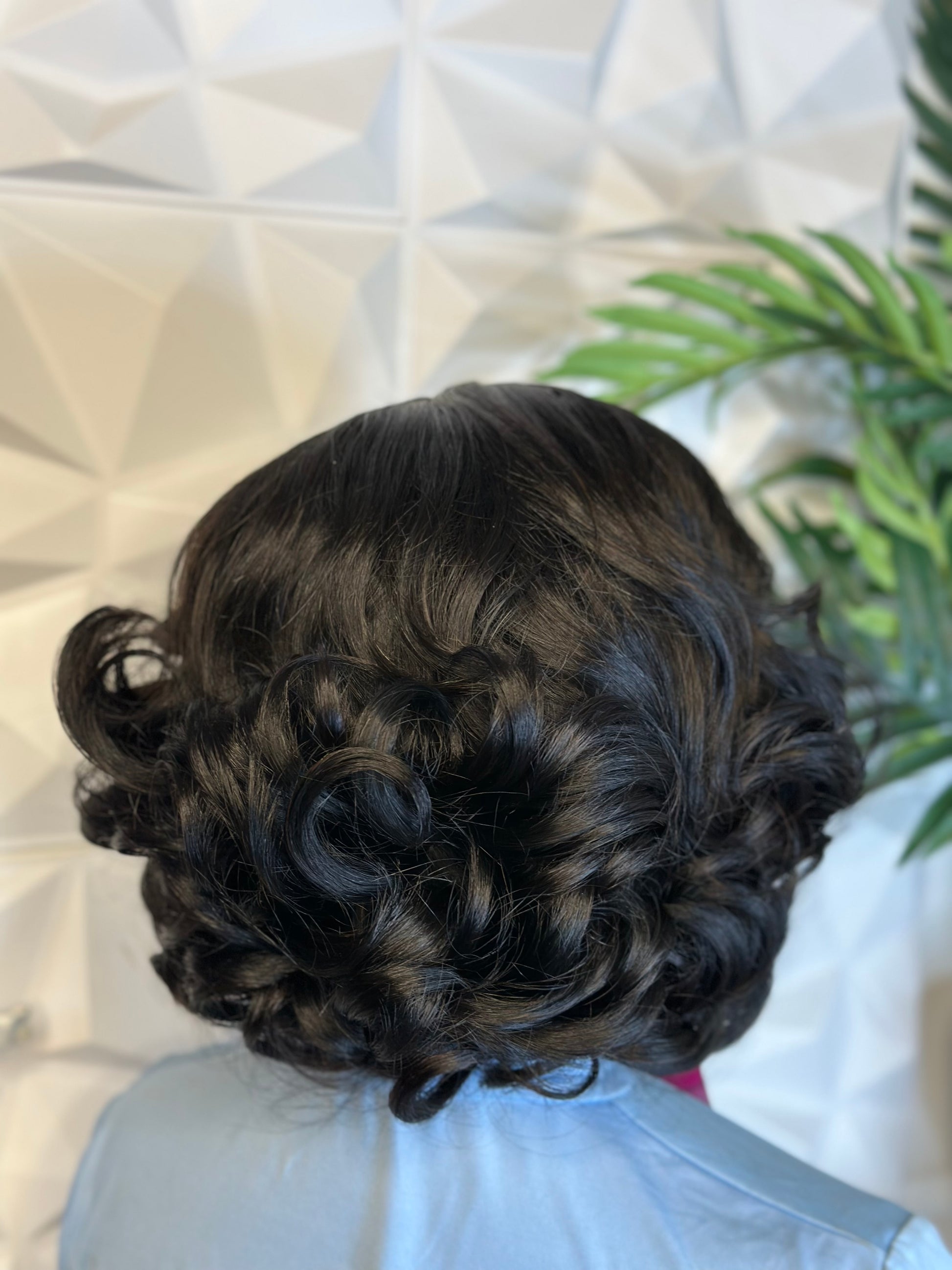 SDD Reina Curls – Luxury Bob Wig (12”)