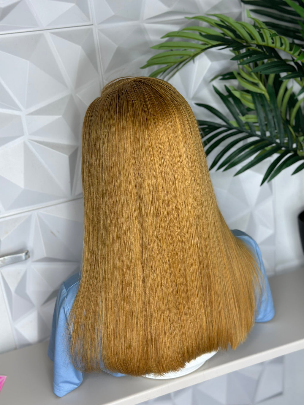 💛 18” Honey Gold Lace Frontal Wig – Natural Straight