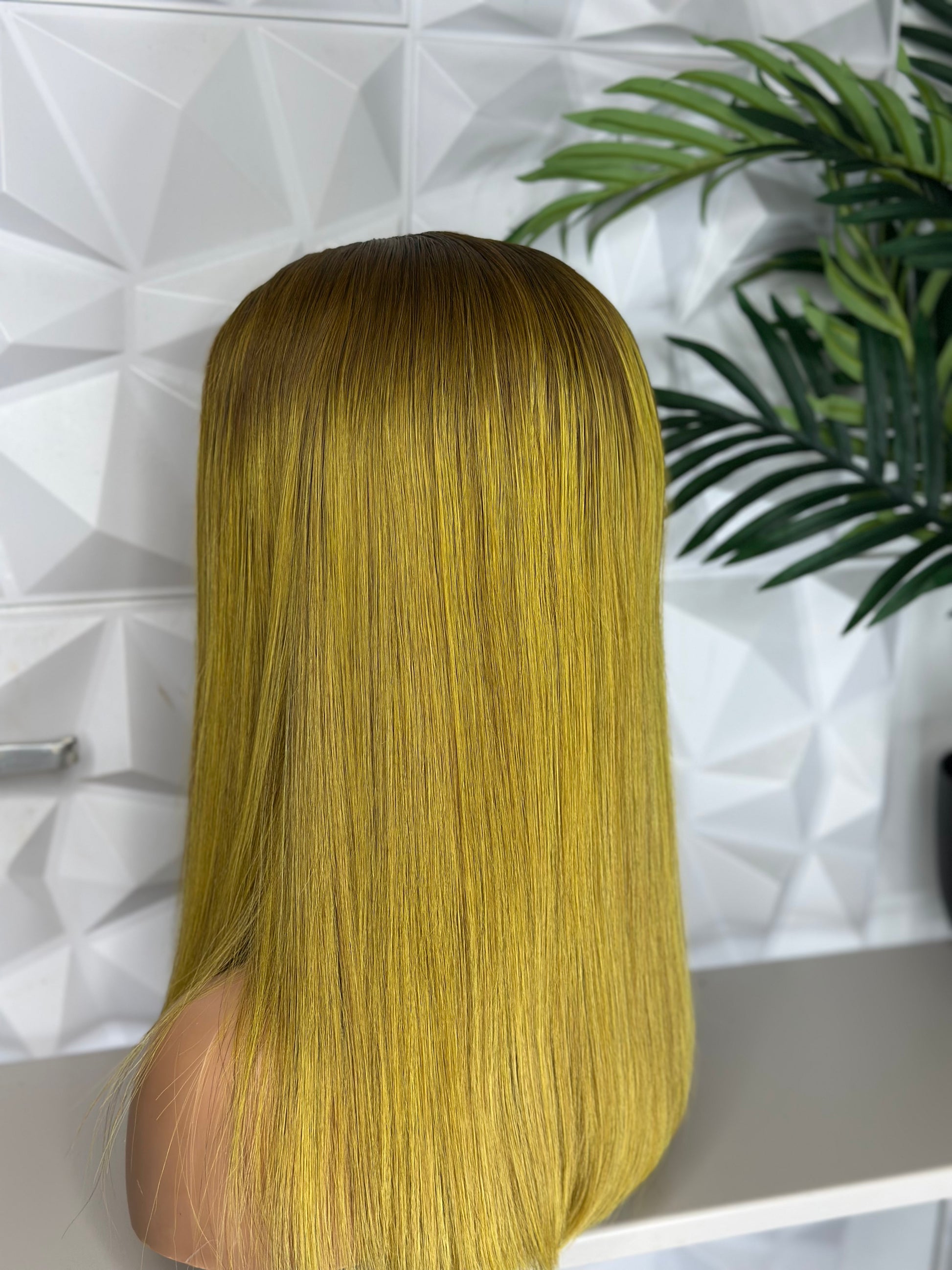 18” Golden Olive Luxe bone straight wig